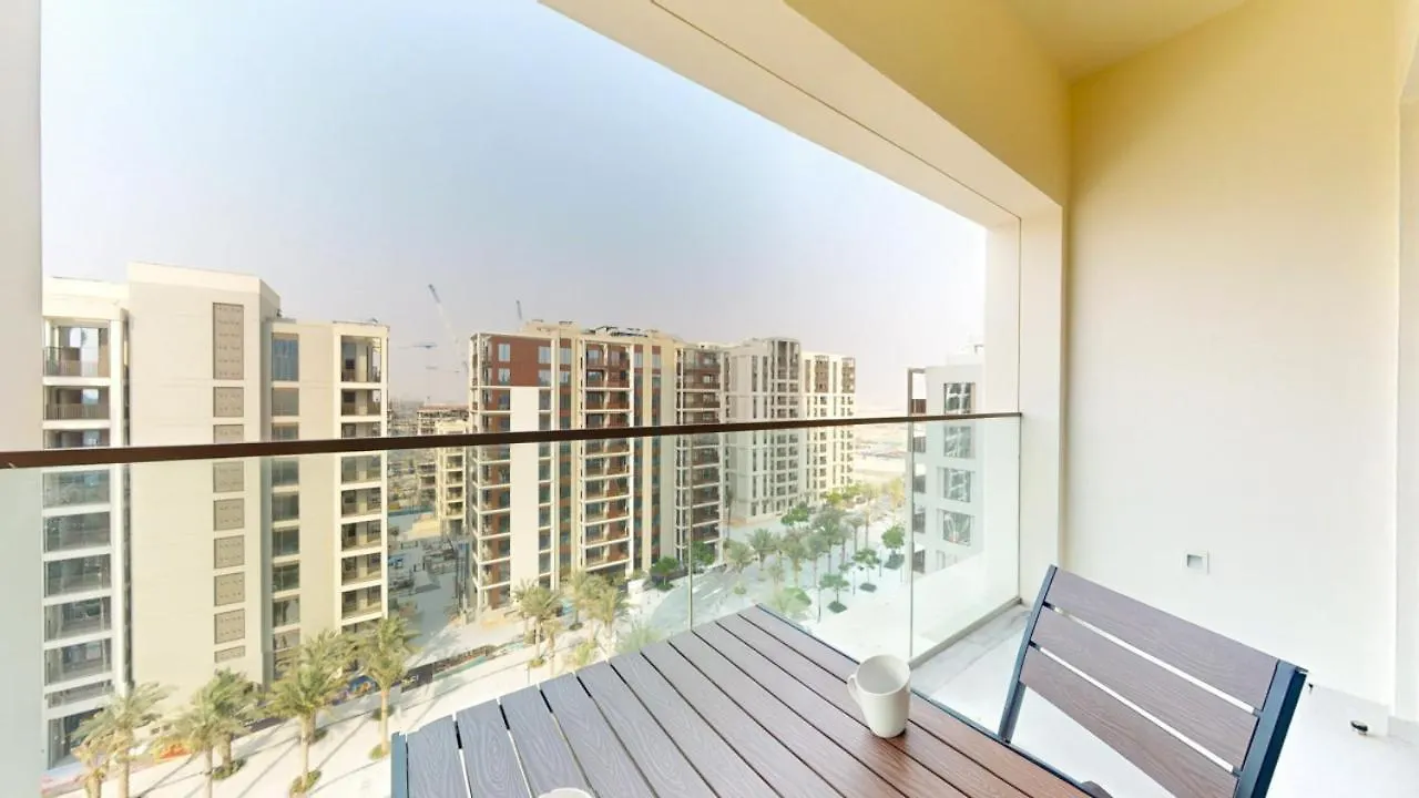 Vida Residences Creek - Colourful One Bedroom Dubai Apartment