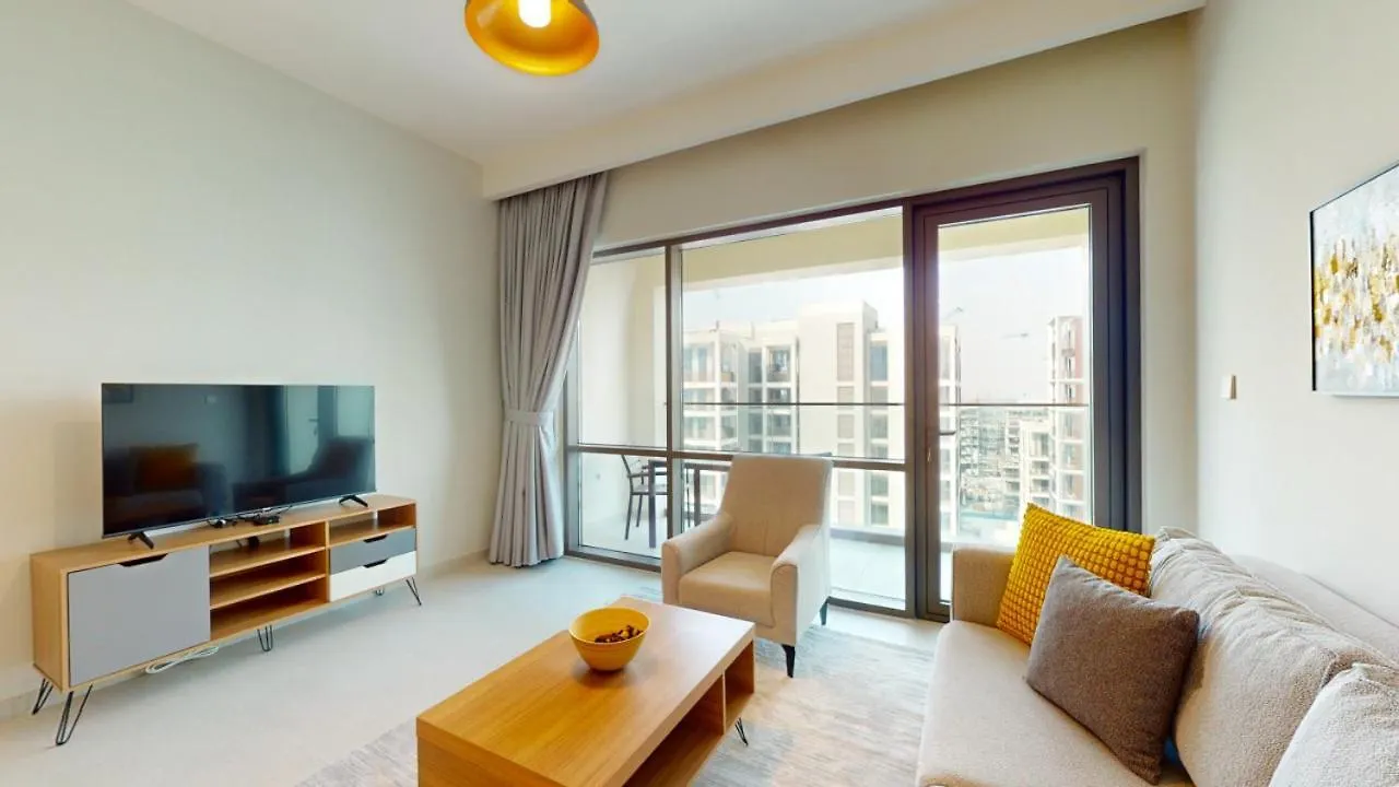 Vida Residences Creek - Colourful One Bedroom Dubai
